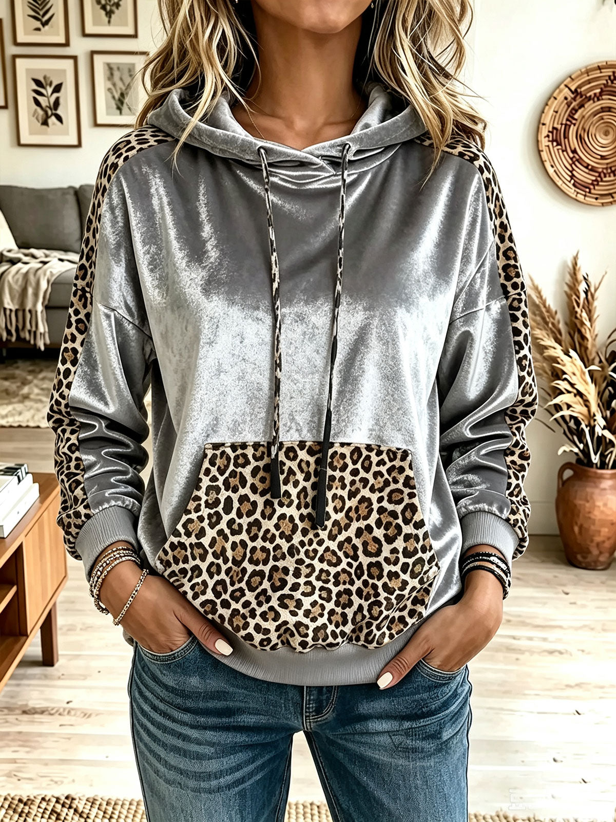 Women's Velvet Hoodie With Leopard Print Patchwork, Pockets And Long Sleeve Casual Zip Hooded Sweatshirt