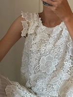 Women's Sleeveless Floral Lace Shift Dress
